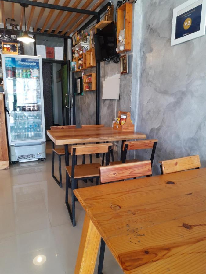 Baankhuninn Urt Airport Surat Thani Exterior photo