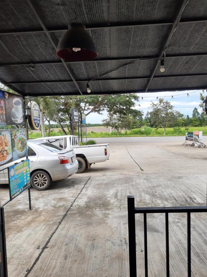 Baankhuninn Urt Airport Surat Thani Exterior photo